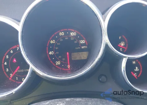 2006 Toyota Matrix z USA, uszkodzony, nr VIN 2T1KR32E46C583132